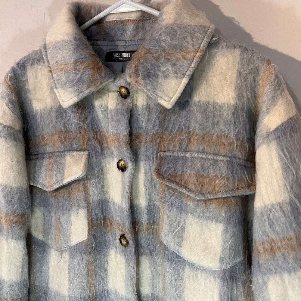 Women’s Shacket - Picture 5 of 6